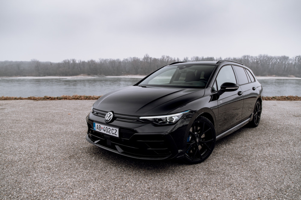 Volkswagen Golf R Variant